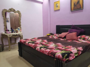 Lilac room,